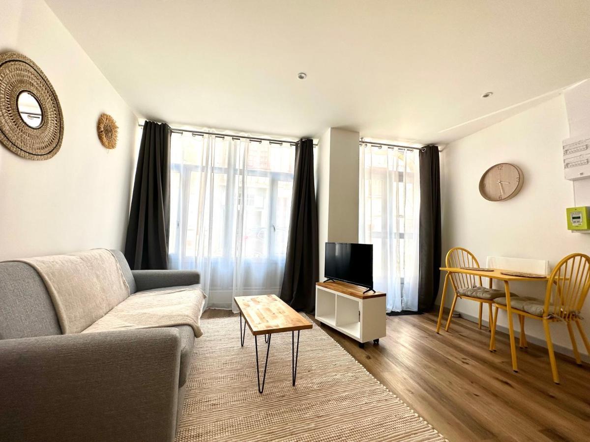 Bel Appartement En Plein Centre Ville 리모주 외부 사진